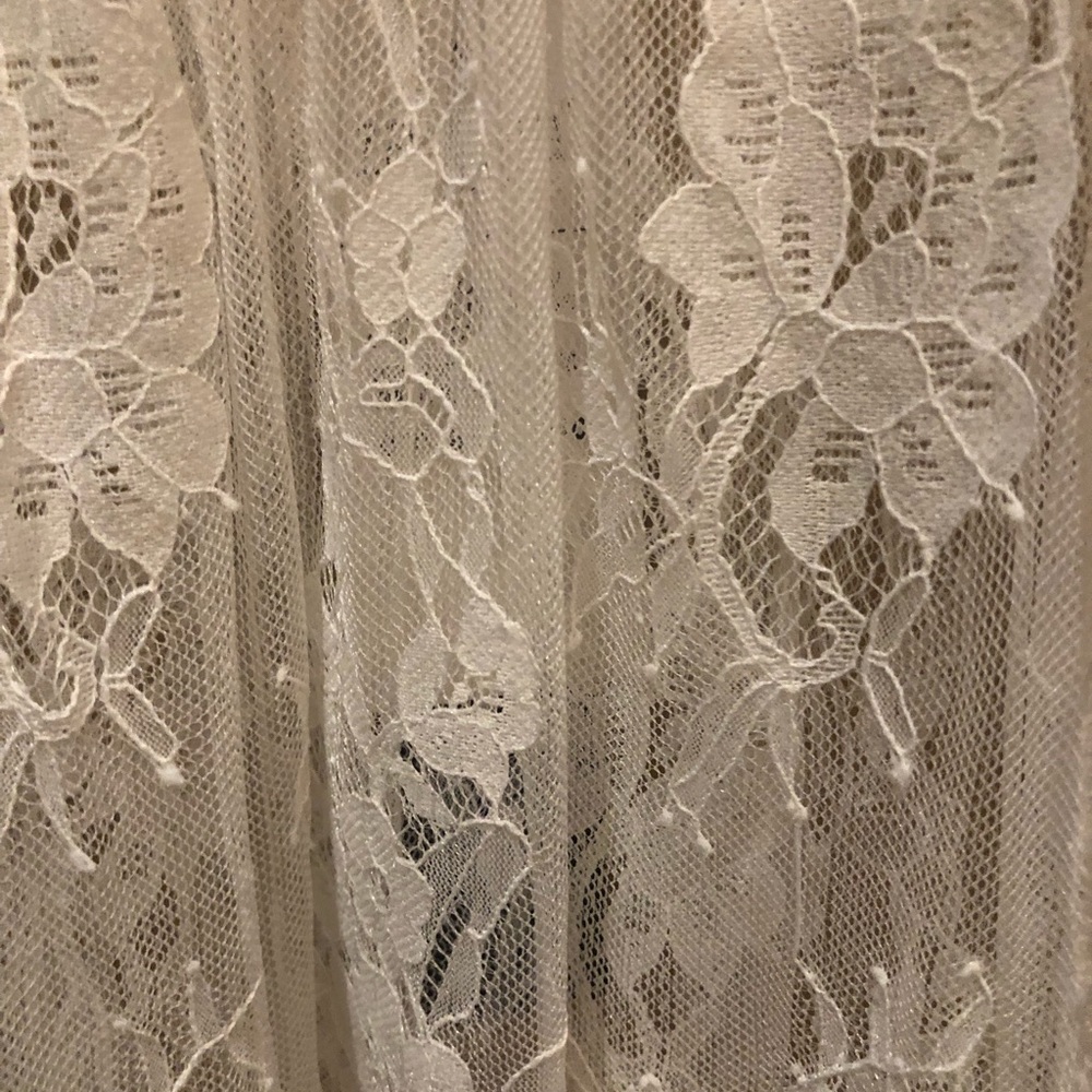 New white lace coverup - Picture 4 of 4